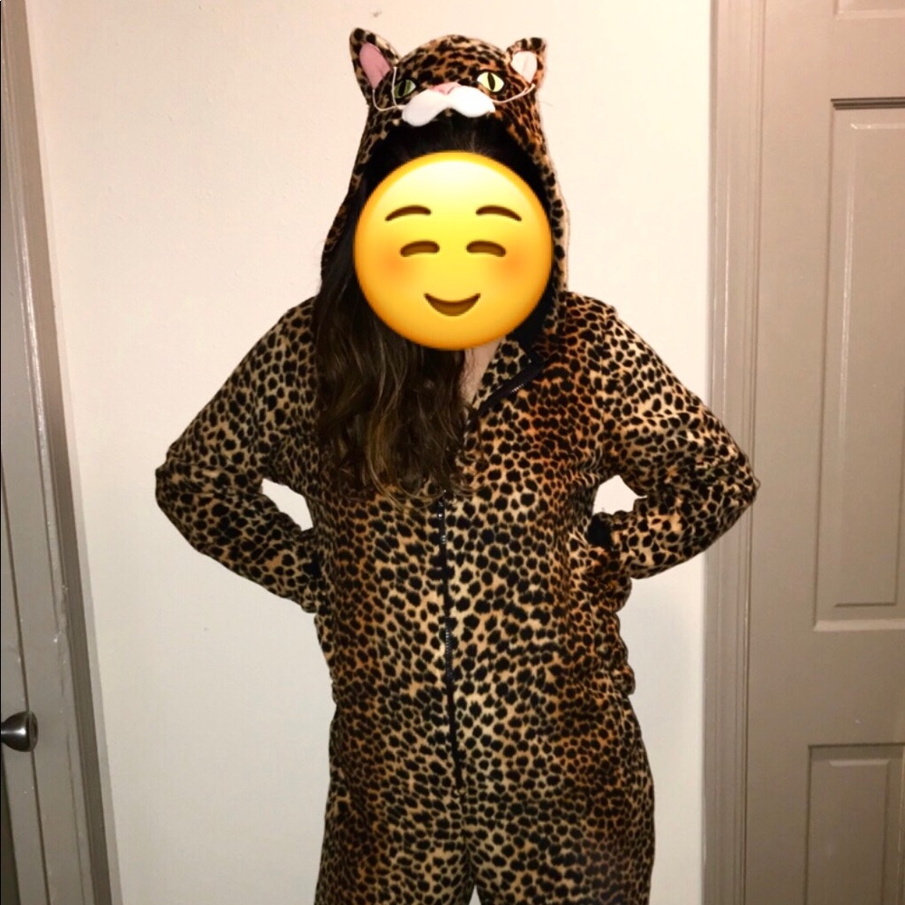 Full Cheetah Onesie 🐆